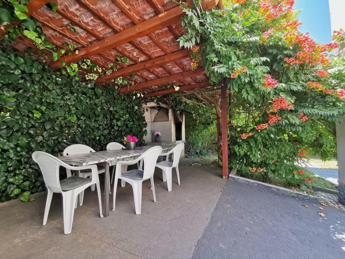 Apartmani Andrea Pula Luaran gambar